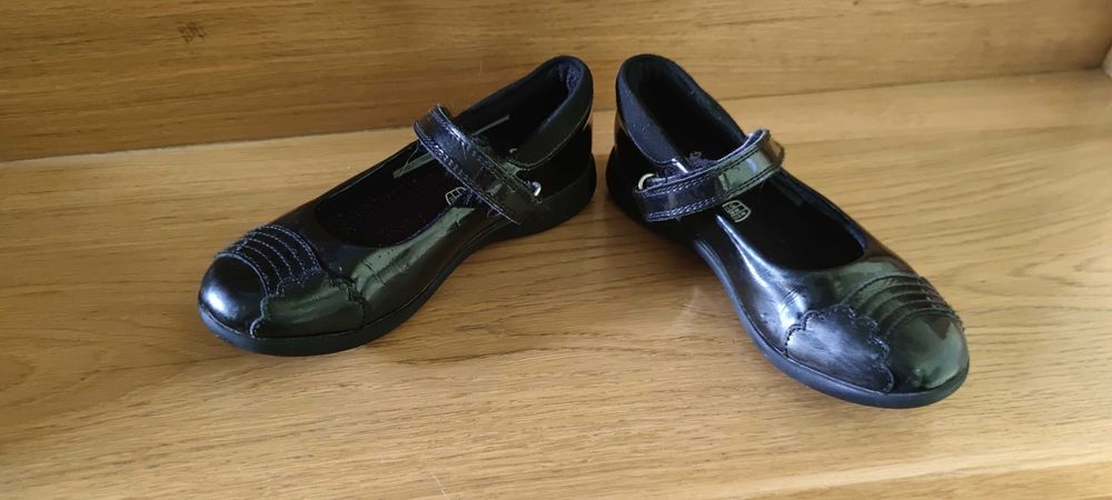 Jak nowe Clarks 29 baleriny pantofelki dla dziewczynki