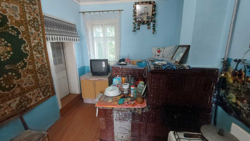 Пропонуємо до продажу будинок у затишному селі Борівці на вулиці Шевченка 6.