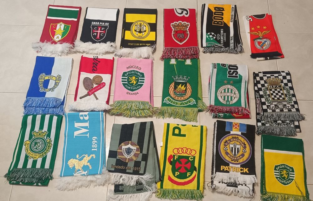 Lote 18 cachecois de Futebol