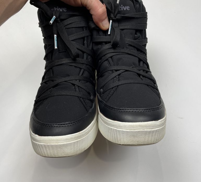 Native Chamonix жіночі зимові чоботи взуття чорні