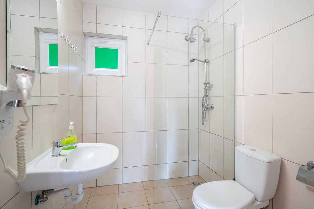 Domki całoroczne 100 m od plaży!!domek, sauna, plac zabaw, jacuzzi