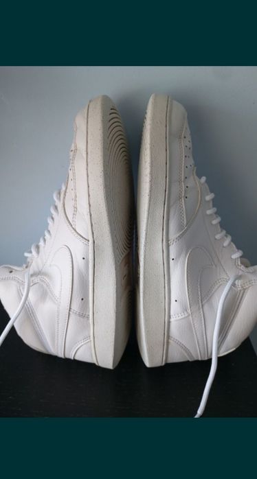 Sapatilhas brancas Nike