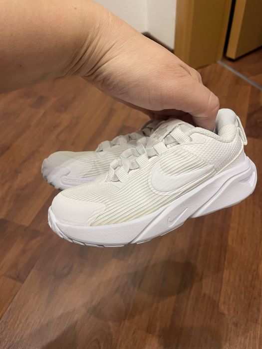 Кросівки уніаерсальні