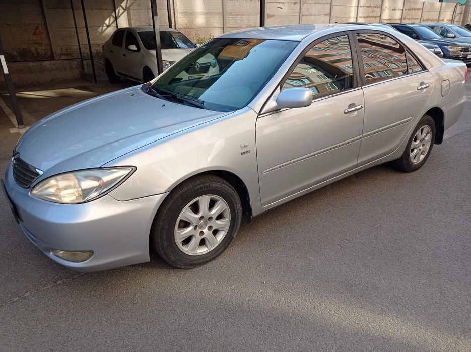 Toyota Camry 2.4 газ автомат обмін