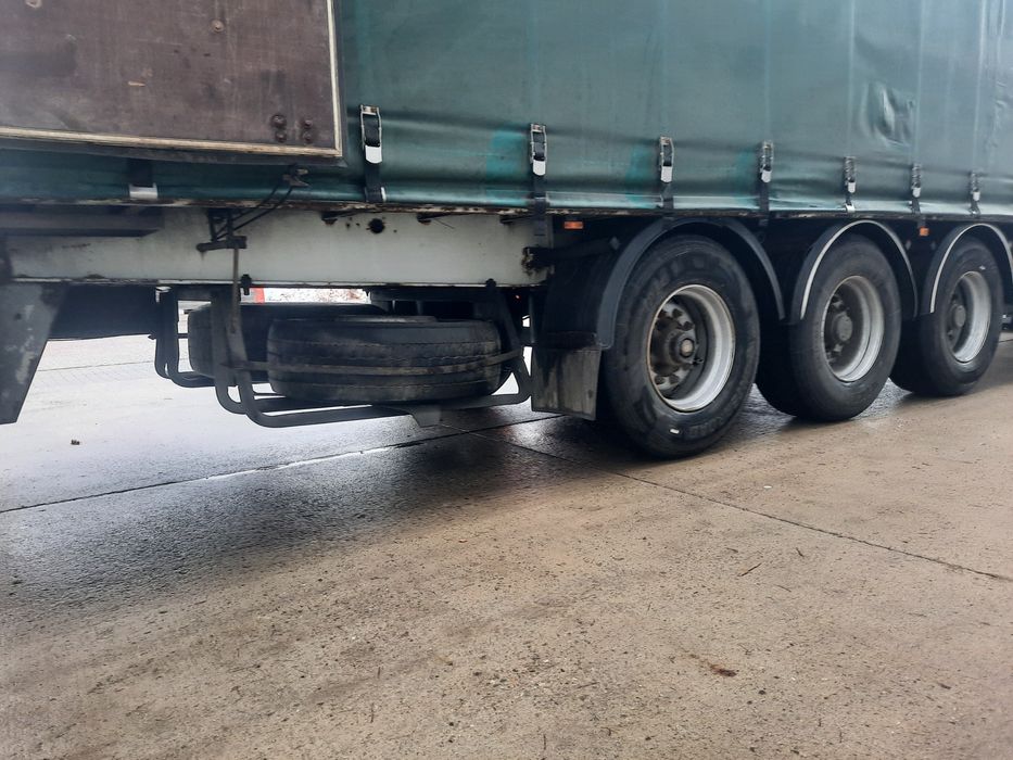 Напівпричіп ФРЮХАУФ