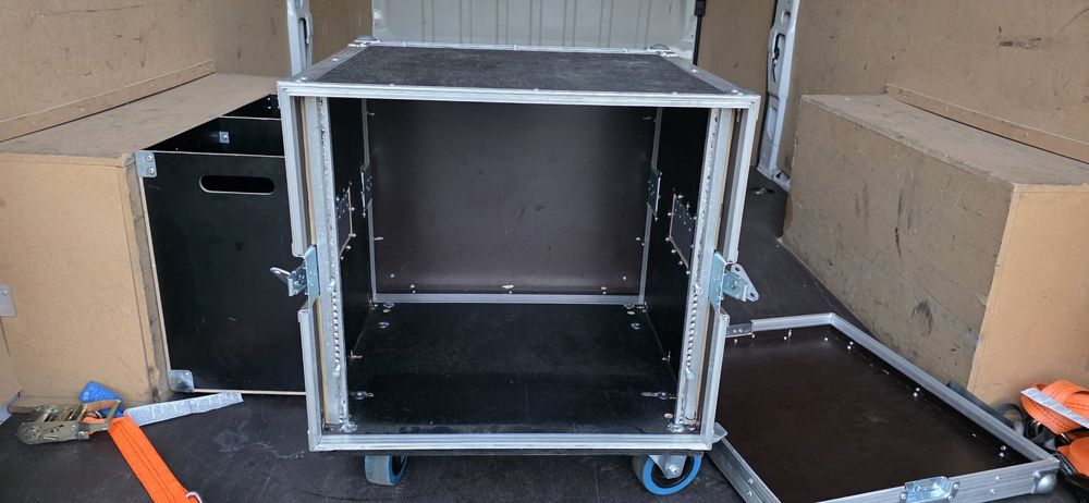 Rack 19 U10  skrzynia transportowa