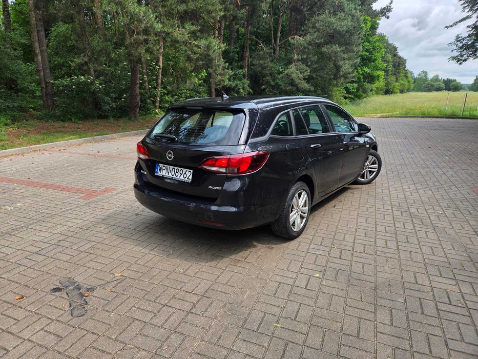 Opel Astra 2016r 1,6Diesel 110 Km Alu Navi GWARANCJA