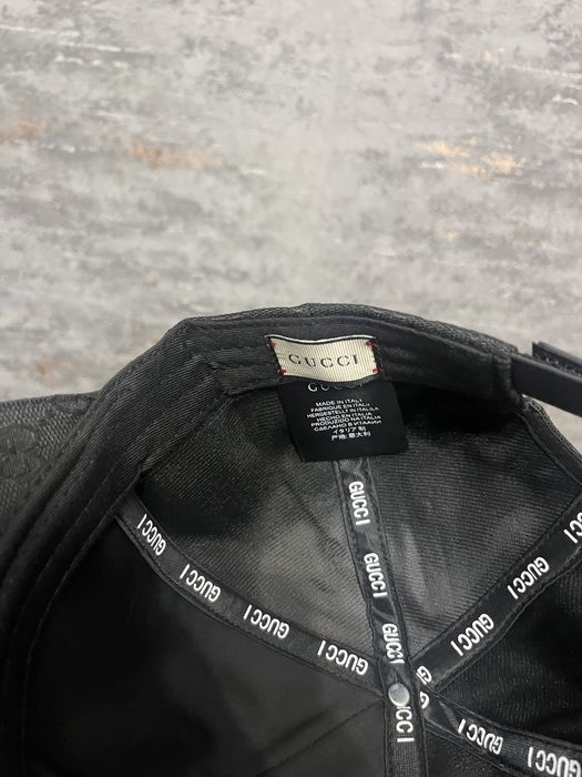 Czarna czapka z daszkiem Gucci