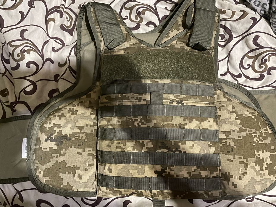 Бронижилет Британія.