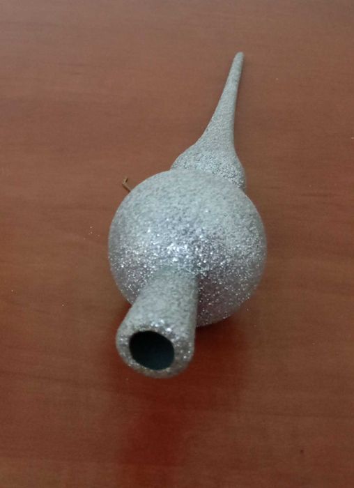 Srebrny czubek na choinkę