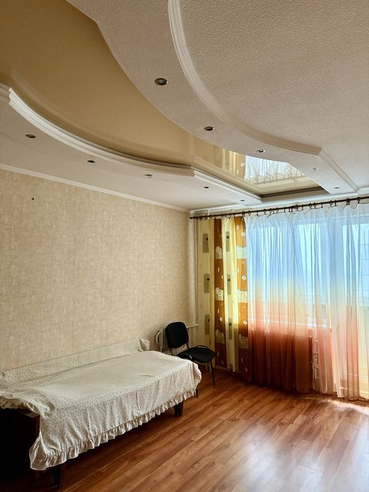 Продам 4х комнатную квартиру, л/б, 4 мкрн. А