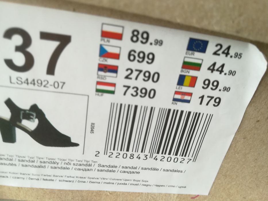 Sandały  Skóra roz 37  Wygodne