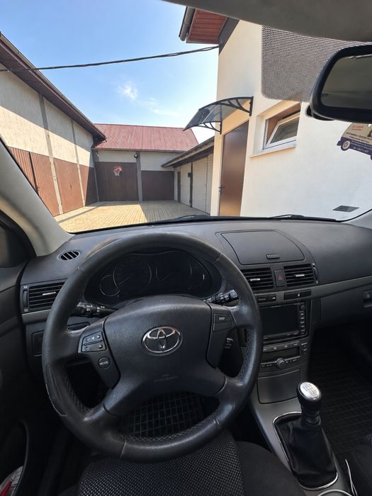 Toyota Avensis T25 2.2 D-4D