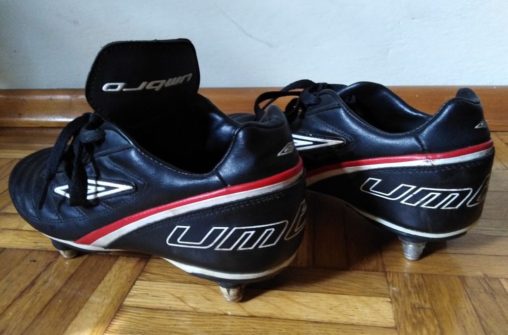 UMBRO - korki r:35,5 ***