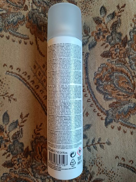 Lakier bardzo mocno utrwalający 300 ml