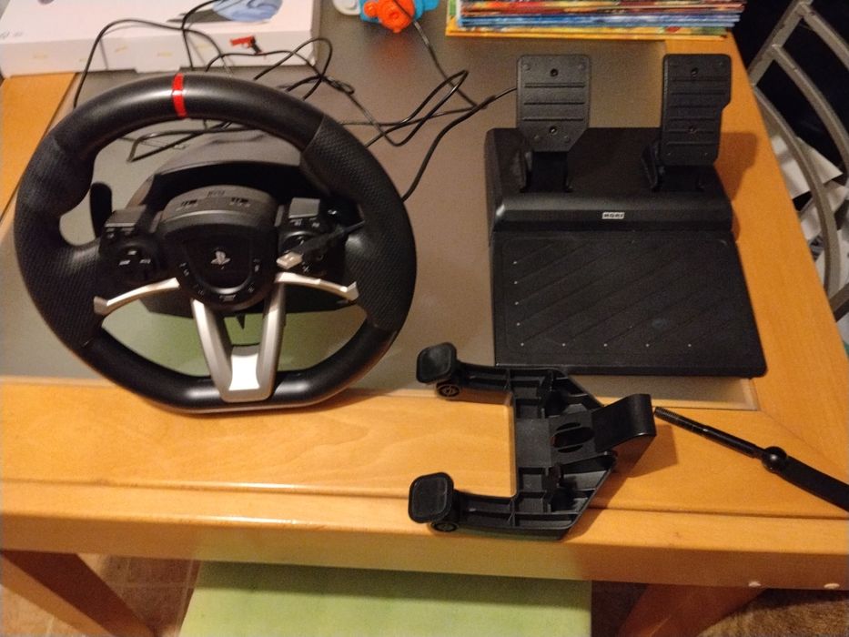 Volante HORI Racing Wheel Apex para Playstation 5, PlayStation 4 e PC - Licenciado oficialmente pela Sony - Compatível com Gran Turismo 7
