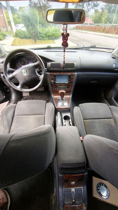 Шкода супер б 1.8т газ автомат