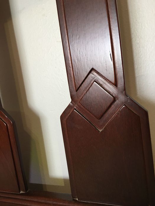 Cama de casal em estilo Art Deco