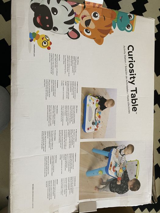 Curiosity table little baby einstein