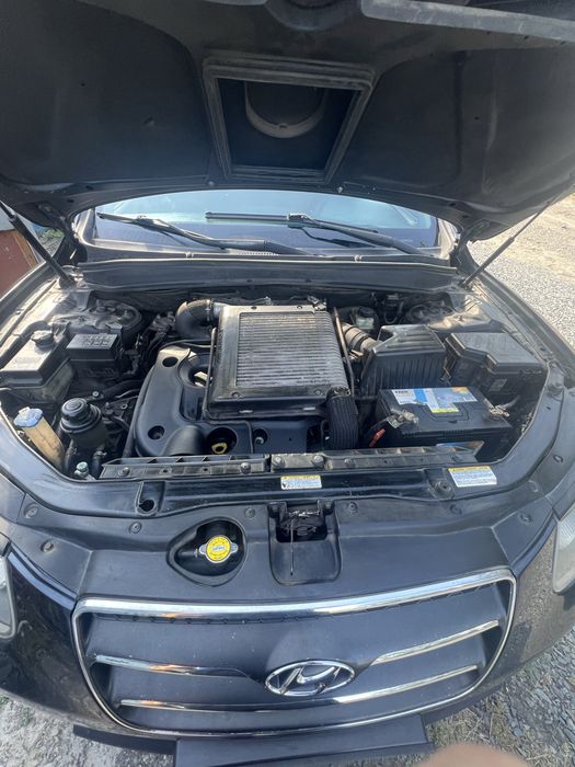Продам Hyundai Santa Fe 2