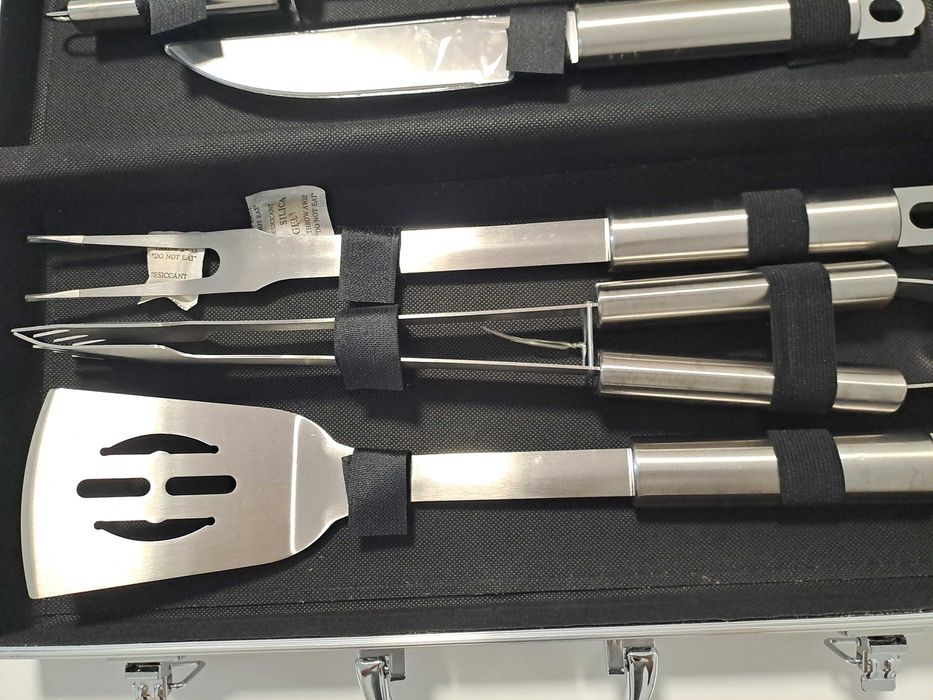 Conjunto de Utensílios para Churrasqueira