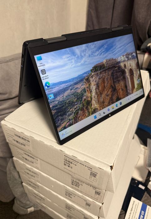 Toshiba Sharp Dynabook Portege X30W-J13 i5 256gb ssd 1кг сенсорний