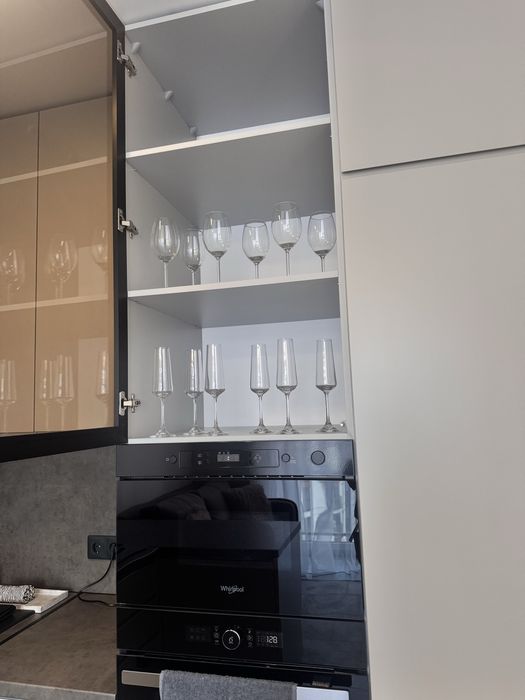 Вільно з січня. Липки, біля озера та парку