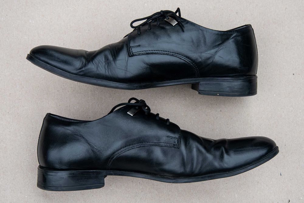 Eleganckie buty męskie do garnituru, stan bardzo dobry