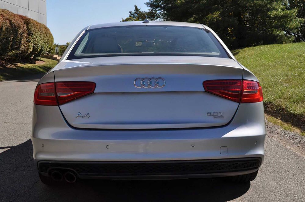 Audi A4      2015