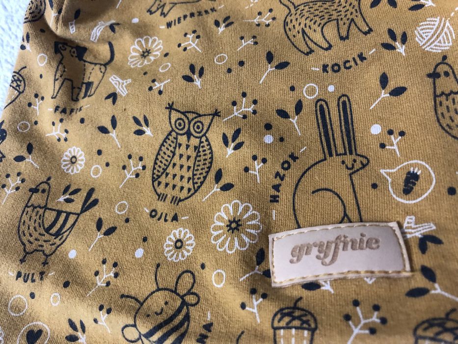 Czapka gryfnie żółta