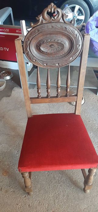 chairs and tables64552979113986121