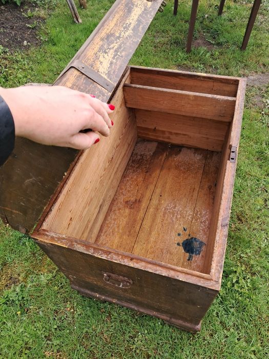 Drewniana antyczna duża skrzynia/kufer