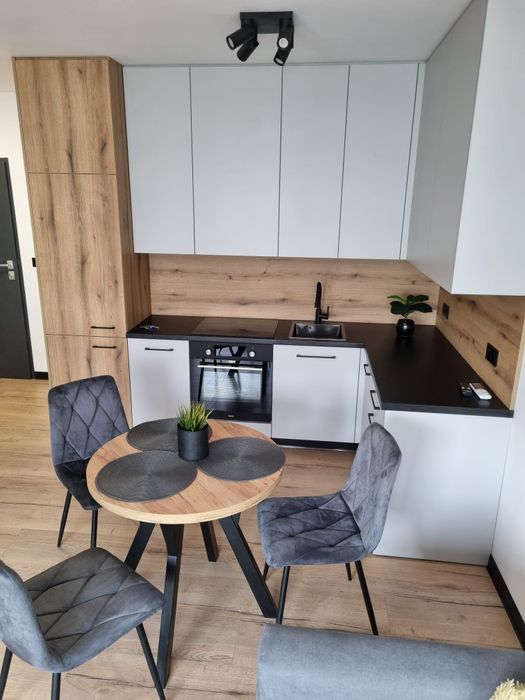 2 pokoje klimatyzacja 40m2 bulgarska 59f od 01 października