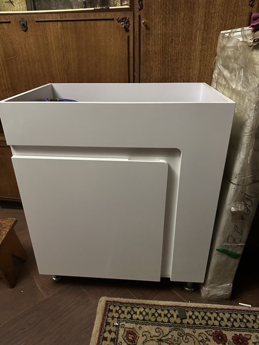 Тумба в ванную,состояние новой