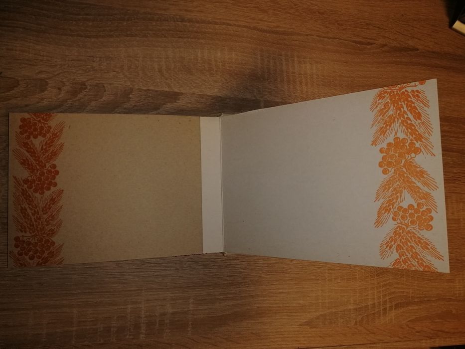 Продам старовинний весільний фотоальбом львівської фабрики!