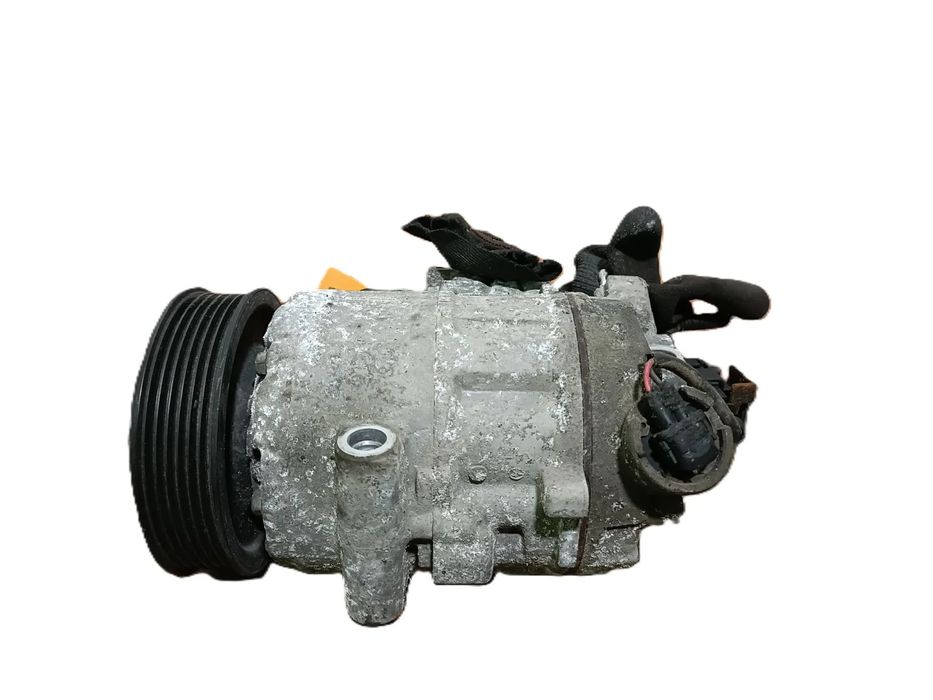 VOLKSWAGEN POLO IV 9N 01-09 1,4 B sprężarka kompresor klimatyzacji DENSO 6Q0820808D *