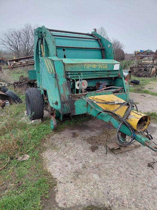 Прес підбирач рулонний ПР-Ф-145