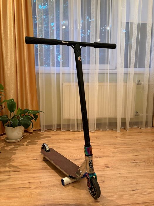 Продам трюковой самокат Oxello