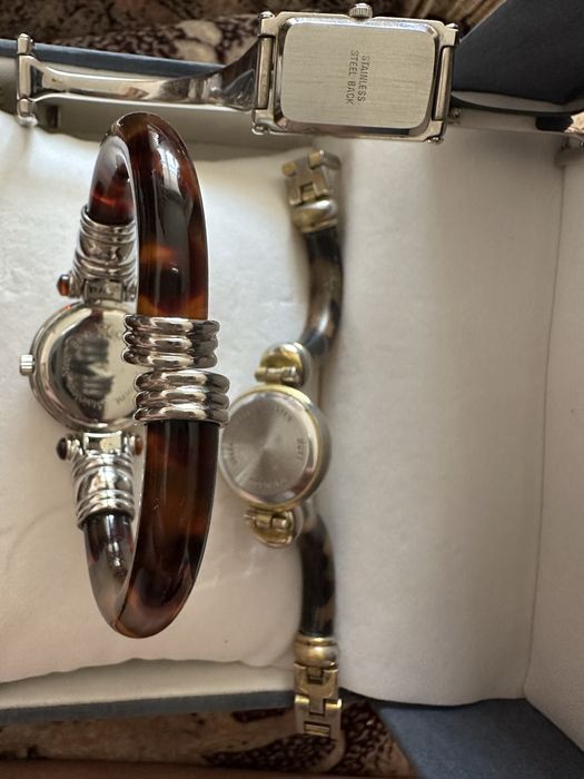 Женские наручные часы