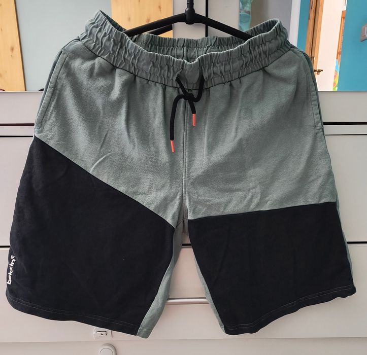 Spodenki chłopięce 164cm