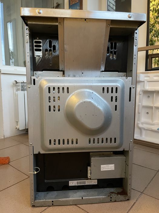 Плита електрична Electrolux окремостояча