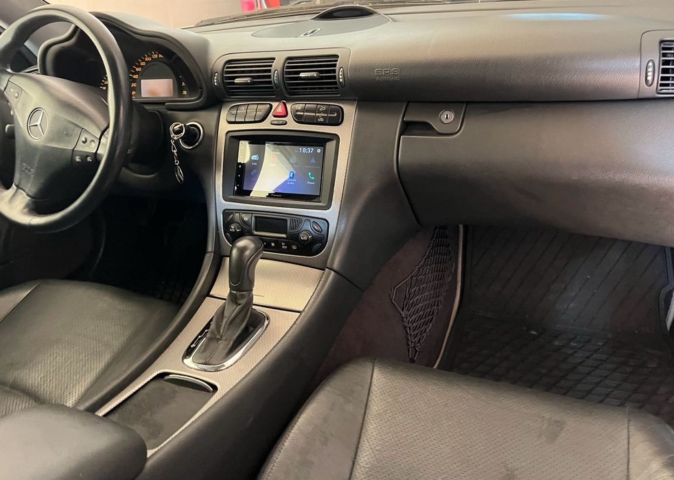 Mercedes-Benz C 220 — fotografia 4