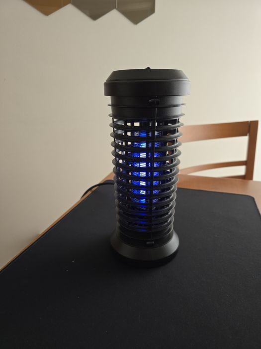 Lampada inseticida para moscas e mosquitos