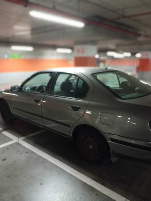 Vendo Nissan primeira em excelente Estado