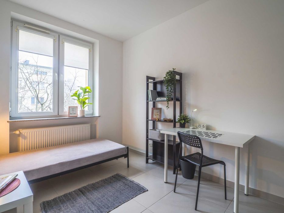 Pokoje ul. Grochowa 11 blisko Wydziału Architektury!