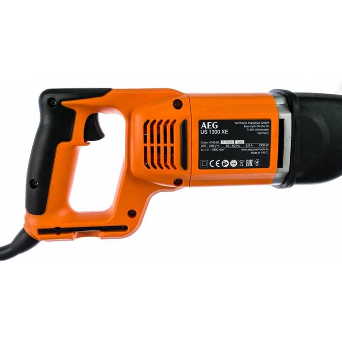 Serra de Sabre 1300W AEG. AP28