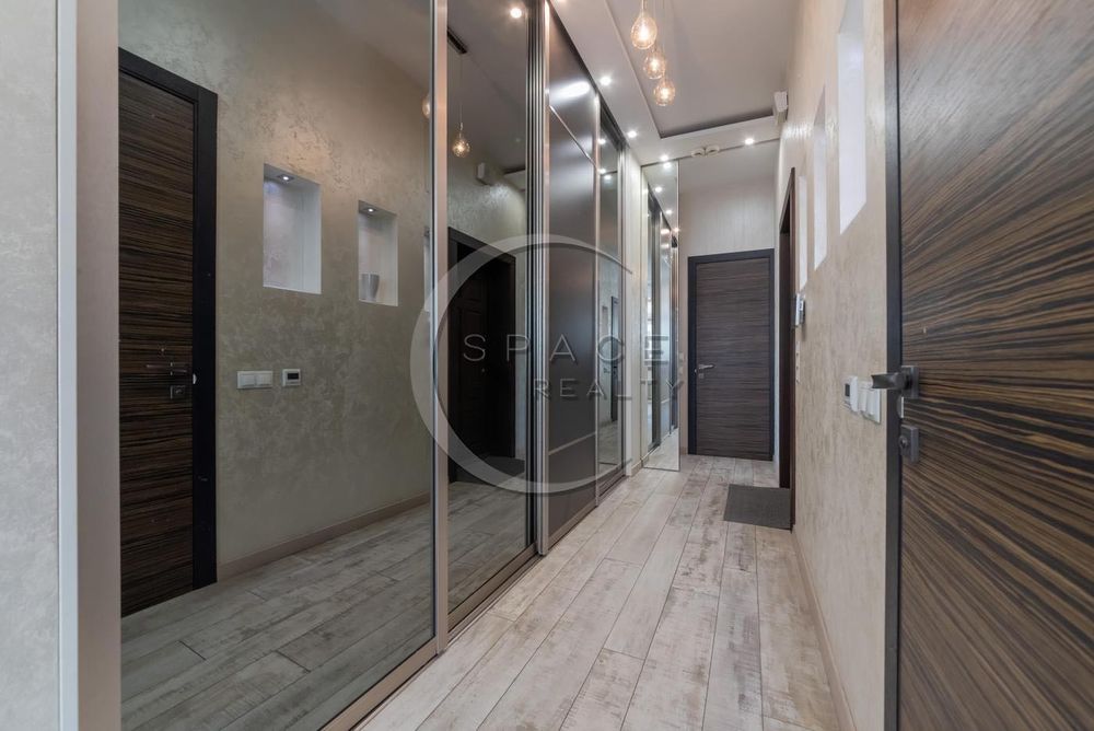 Продаж 3-ної Квартири Верхогляда 20 (Драгомирова) Новопечерські Липки