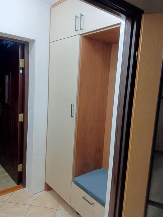 Meble na wymiar /kuchnie/łazienki/garderoby