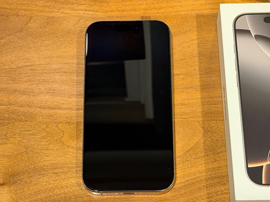 iPhone 16 pro 128gb tytan naturalny