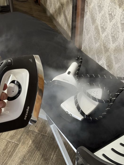 Прасувальна система Miele B2847 — повний комплект ПРАСКА+ ВІДПАРЮВАЧ